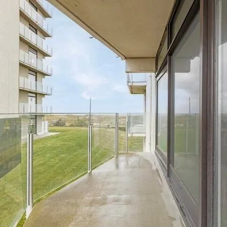 Seaside Deluxe Apartment